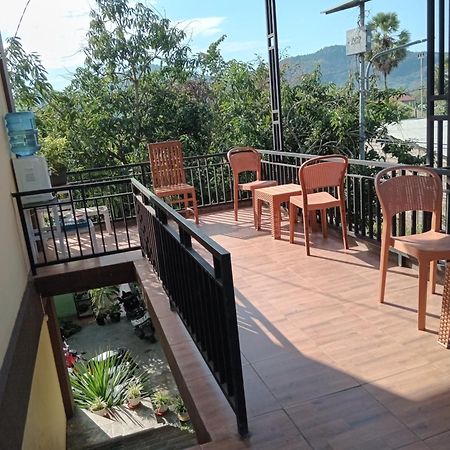 De Credo Hotell Labuan Bajo Exteriör bild