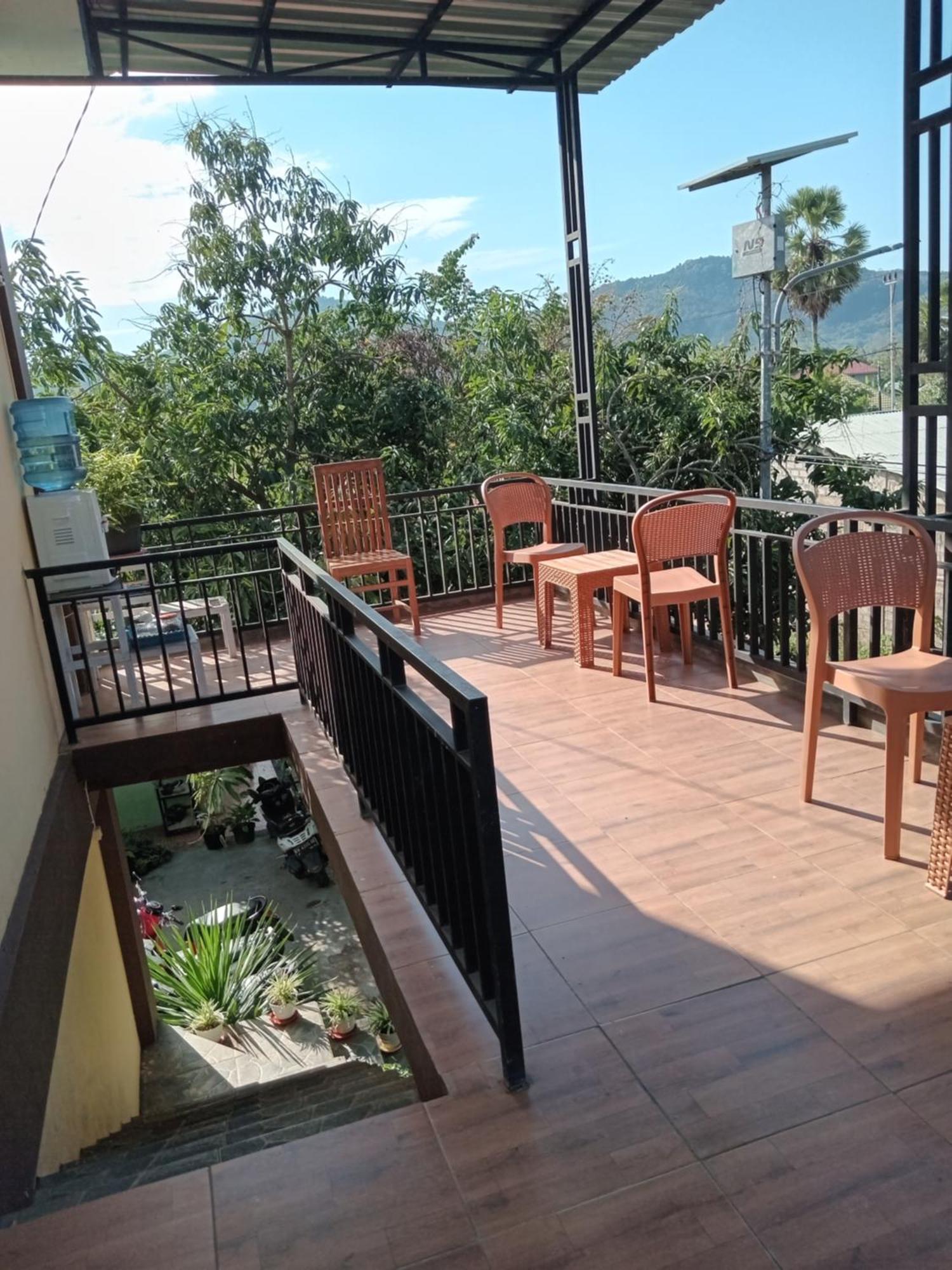 De Credo Hotell Labuan Bajo Exteriör bild